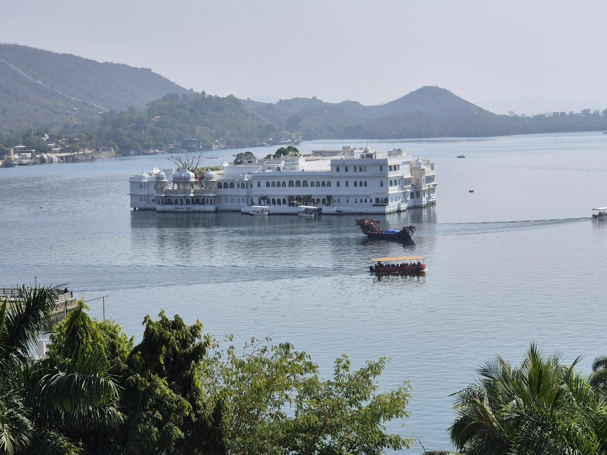 Hotel Lake Star Udaipur Luaran gambar