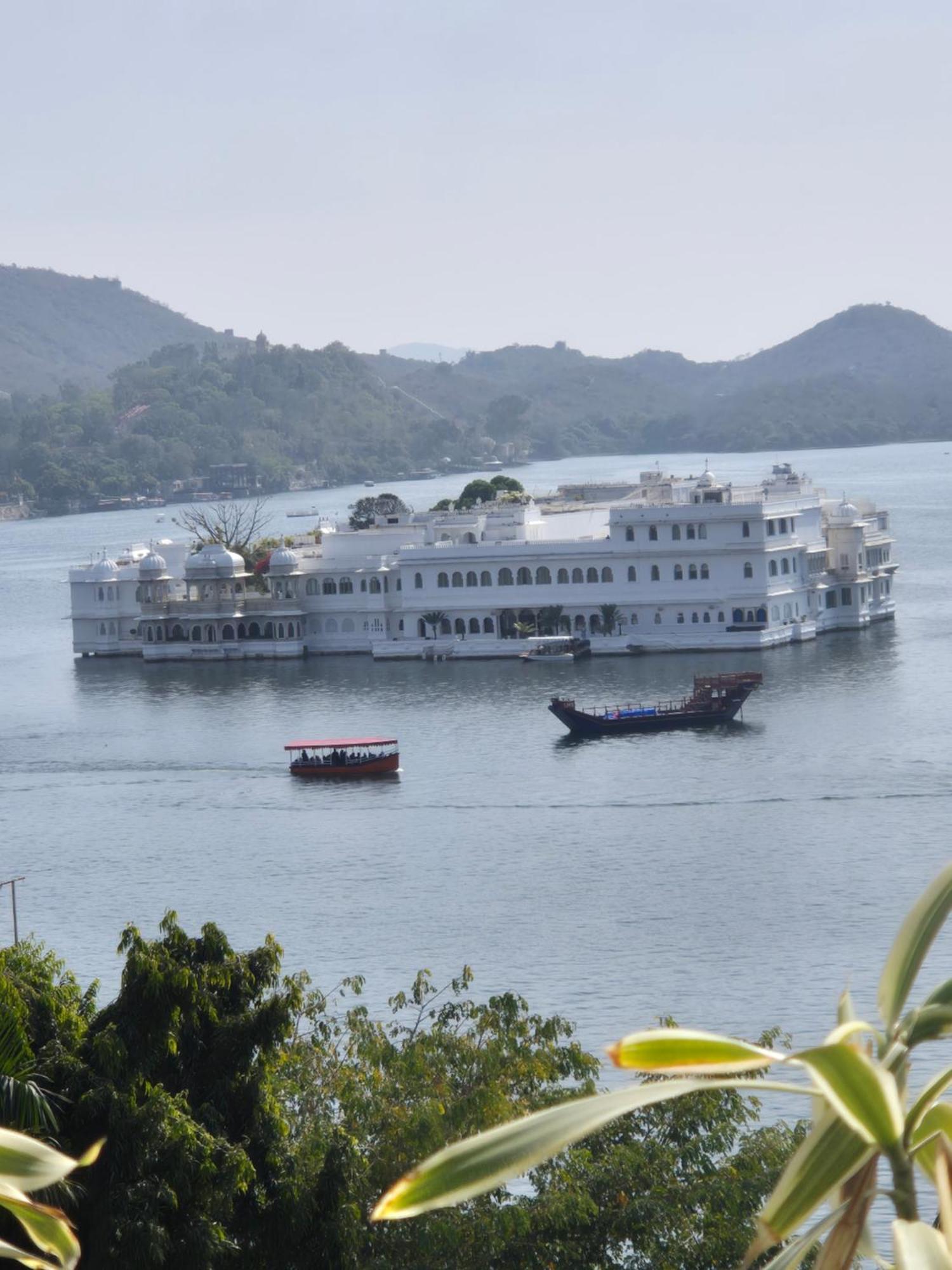 Hotel Lake Star Udaipur Luaran gambar