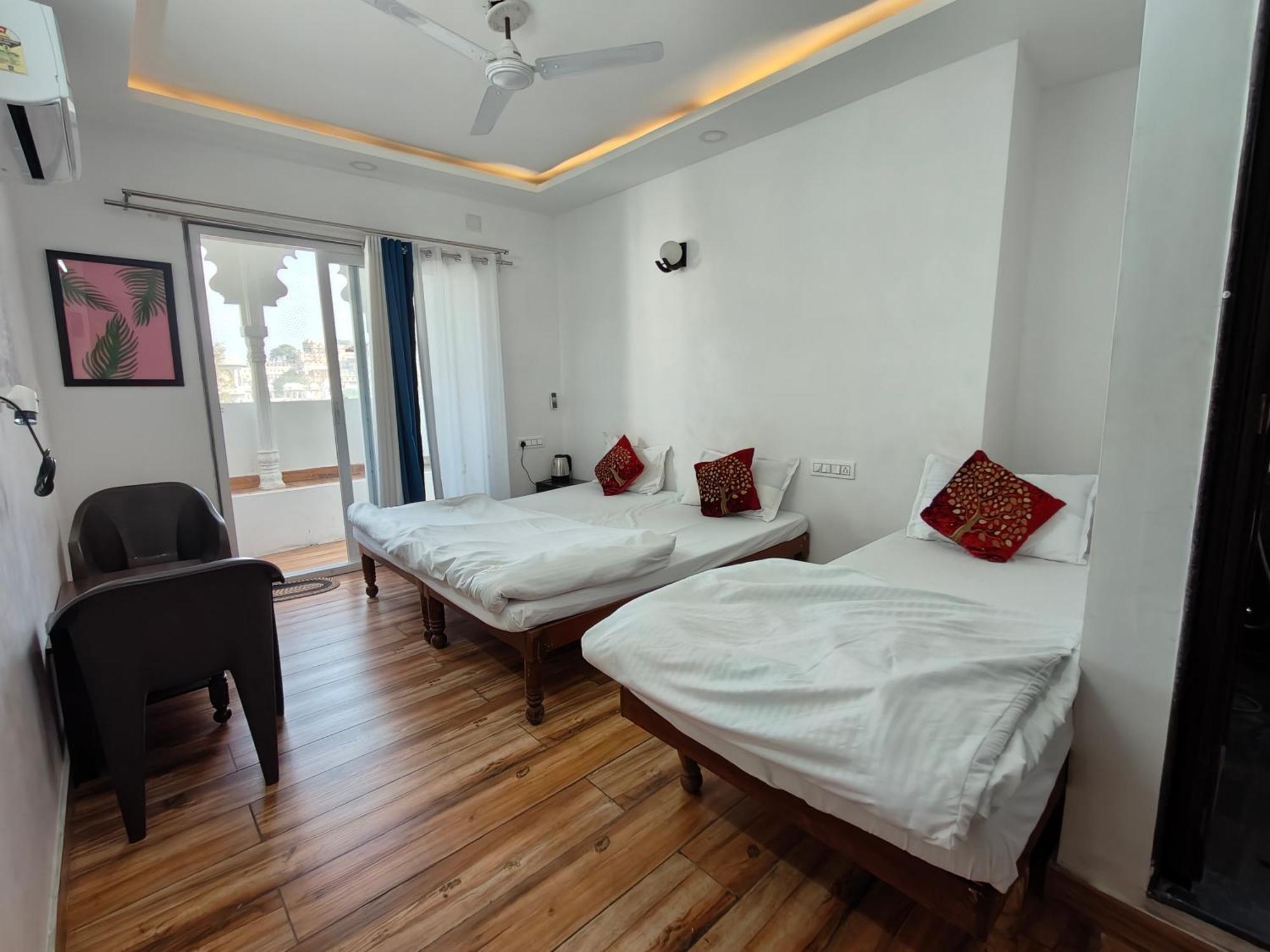 Hotel Lake Star Udaipur Luaran gambar