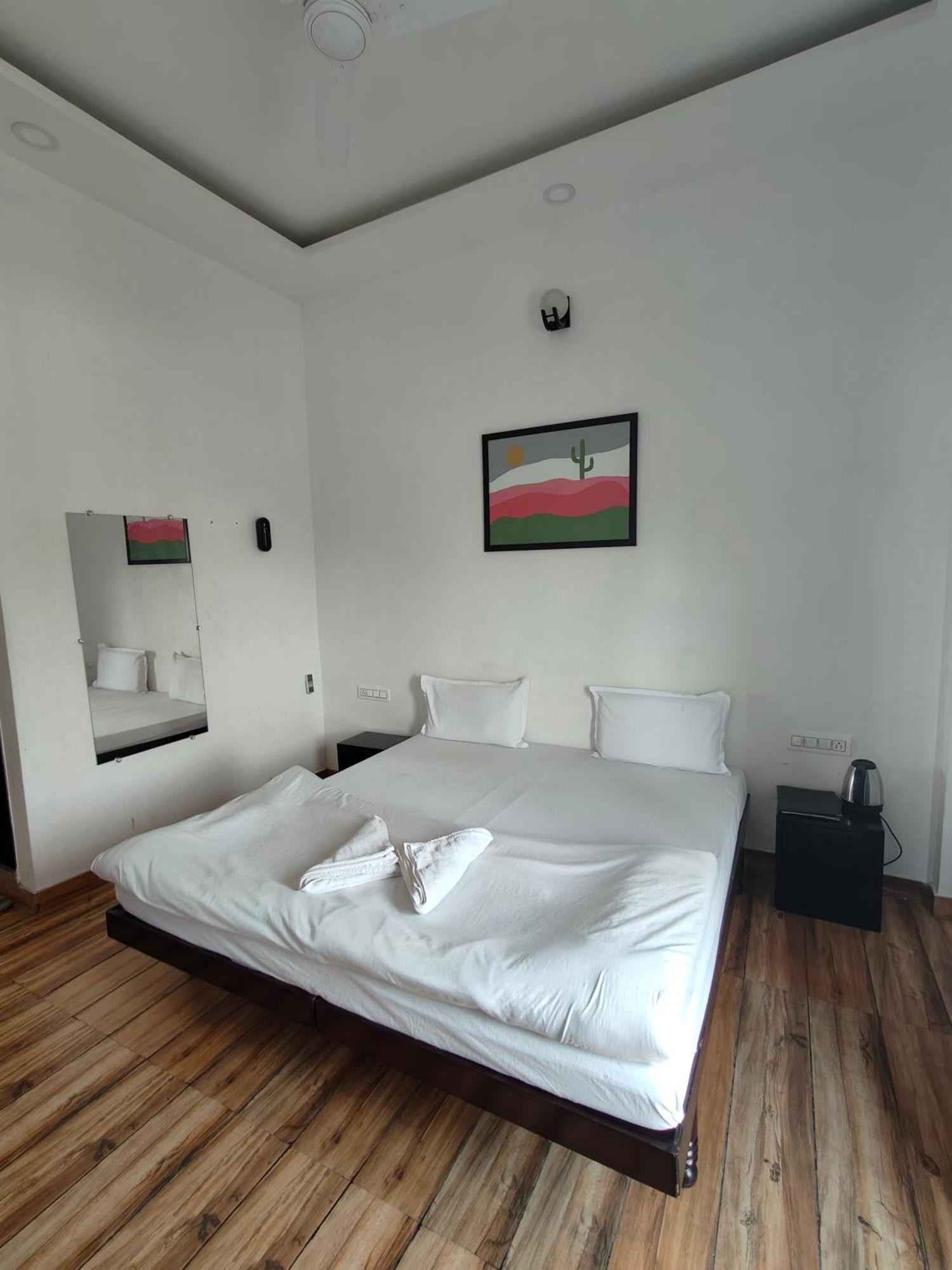 Hotel Lake Star Udaipur Luaran gambar