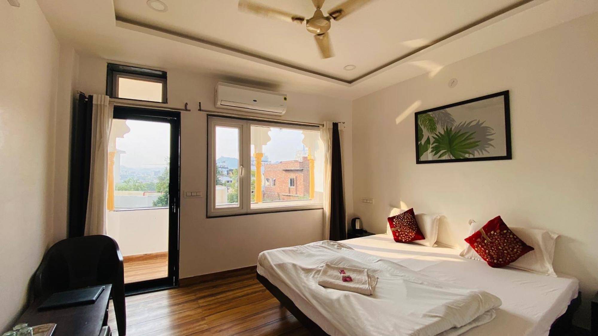 Hotel Lake Star Udaipur Luaran gambar