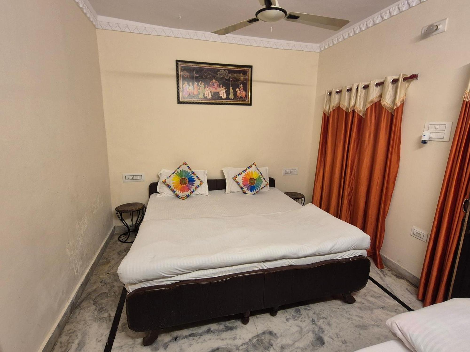 Hotel Lake Star Udaipur Bilik gambar